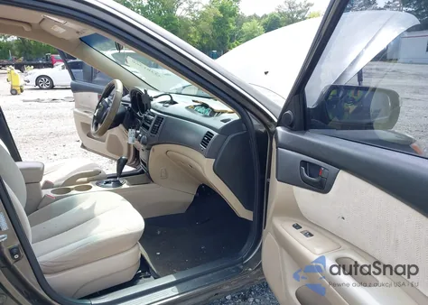 2009 Kia Optima Lx from USA, damaged, VIN KNAGE228X95328053